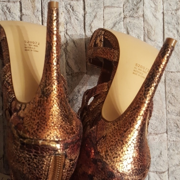 Chi  by Falchi gold / bronze heels - Picture 5 of 8